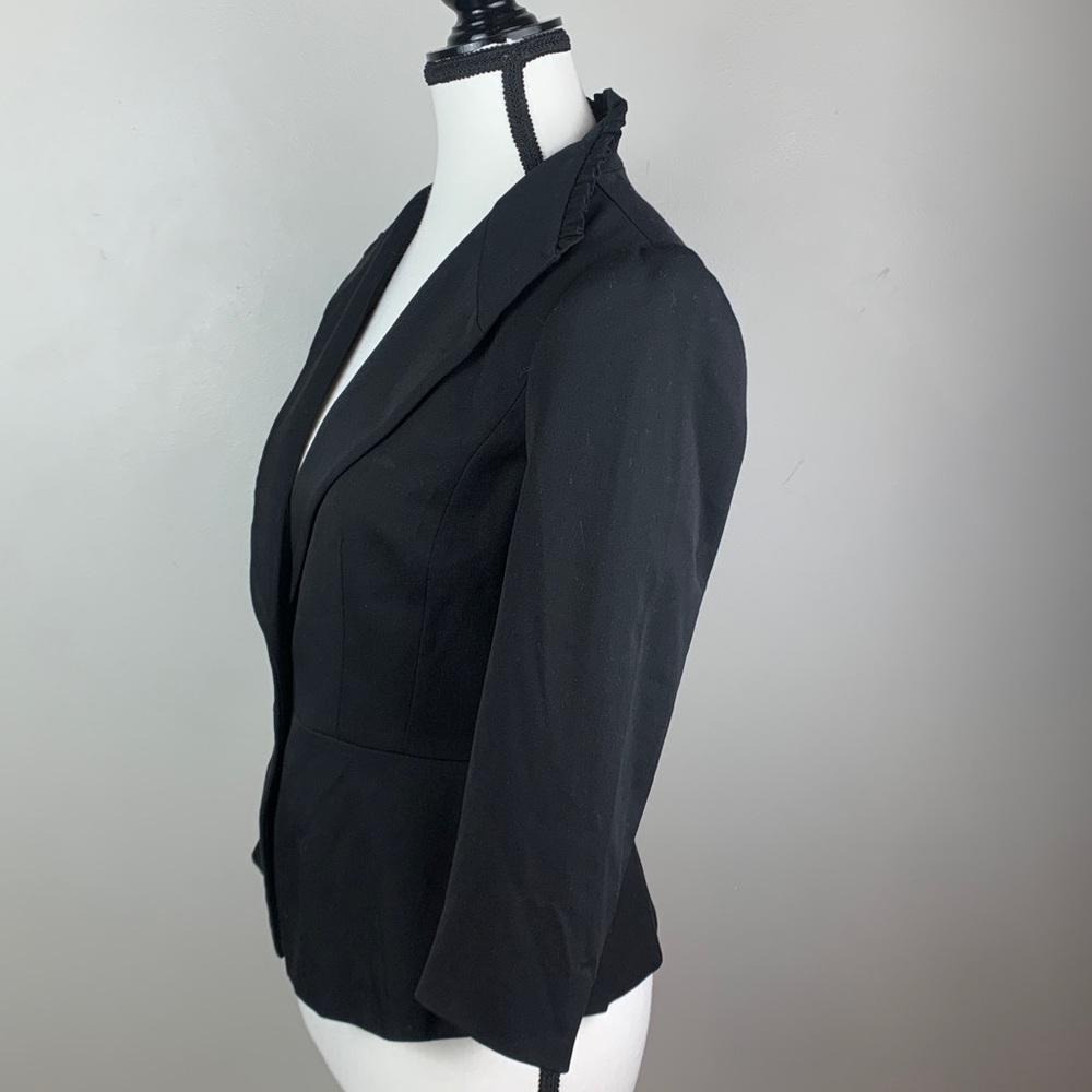 White House Black Market Seasonless Ruffle Blazer NEW! - Picture 3 of 9
